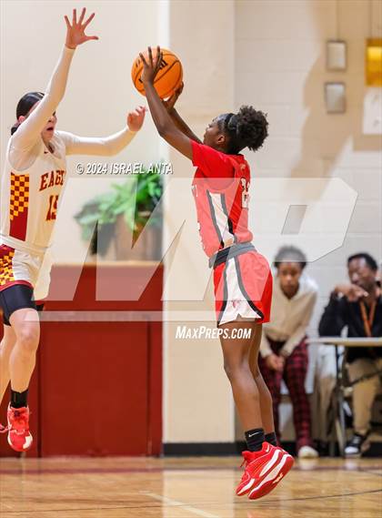 Thumbnail 2 in Seventy-First @ Douglas Byrd photogallery.