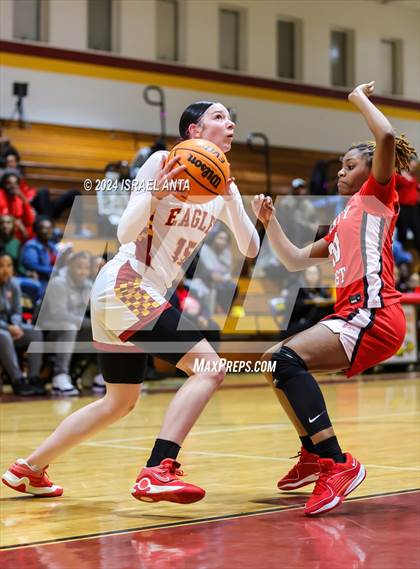 Thumbnail 3 in Seventy-First @ Douglas Byrd photogallery.
