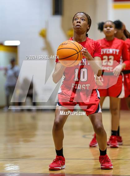 Thumbnail 3 in Seventy-First @ Douglas Byrd photogallery.