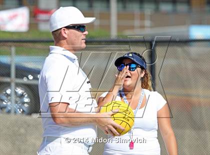 Thumbnail 2 in El Camino vs La Jolla Country Day (San Diego Open) photogallery.