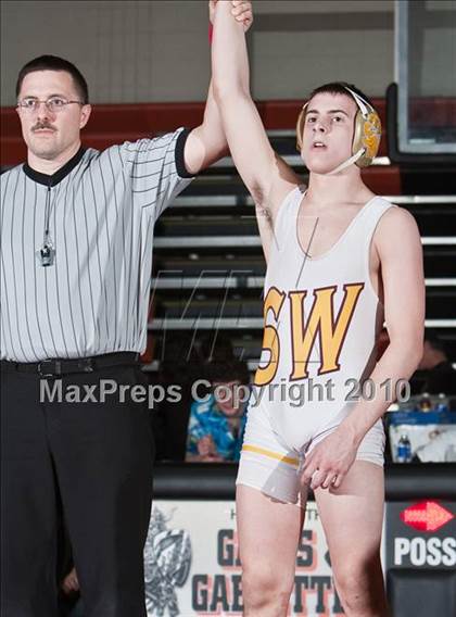 Thumbnail 2 in CIAC Class LL Championships photogallery.