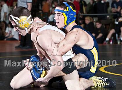 Thumbnail 1 in CIAC Class LL Championships photogallery.