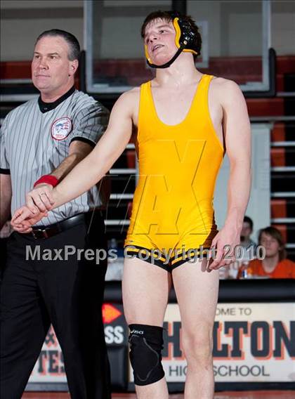 Thumbnail 2 in CIAC Class LL Championships photogallery.