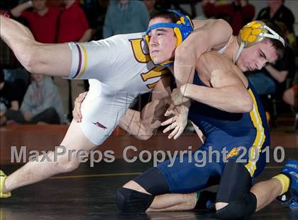 Thumbnail 2 in CIAC Class LL Championships photogallery.