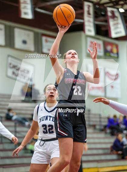 Thumbnail 2 in Viewmont vs. Hunter (Beetdigger Classic) photogallery.