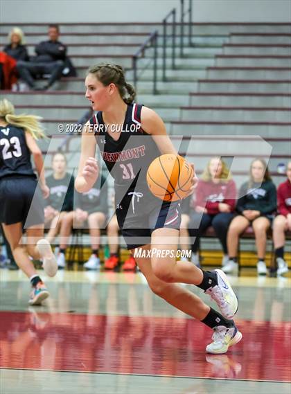 Thumbnail 2 in Viewmont vs. Hunter (Beetdigger Classic) photogallery.