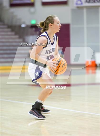 Thumbnail 2 in Viewmont vs. Hunter (Beetdigger Classic) photogallery.