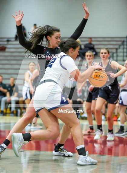Thumbnail 1 in Viewmont vs. Hunter (Beetdigger Classic) photogallery.