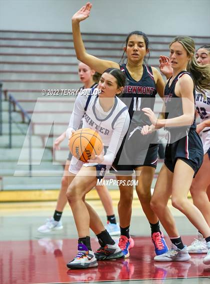 Thumbnail 3 in Viewmont vs. Hunter (Beetdigger Classic) photogallery.
