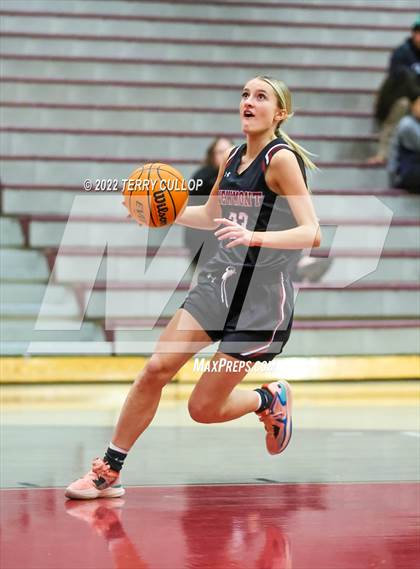 Thumbnail 3 in Viewmont vs. Hunter (Beetdigger Classic) photogallery.