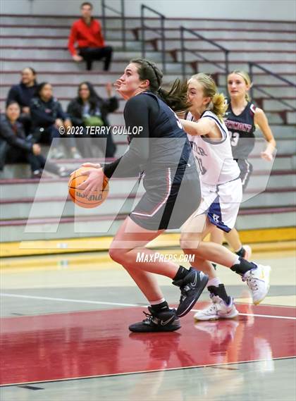 Thumbnail 1 in Viewmont vs. Hunter (Beetdigger Classic) photogallery.
