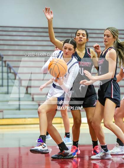 Thumbnail 2 in Viewmont vs. Hunter (Beetdigger Classic) photogallery.