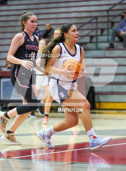 Thumbnail 1 in Viewmont vs. Hunter (Beetdigger Classic) photogallery.