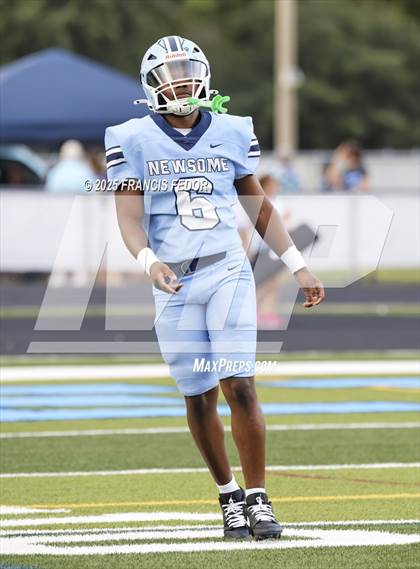 Thumbnail 1 in Sumner @ Newsome photogallery.