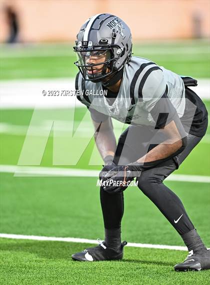 Thumbnail 1 in Paschal @ North Crowley photogallery.