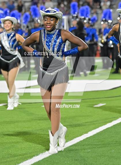 Thumbnail 1 in Paschal @ North Crowley photogallery.