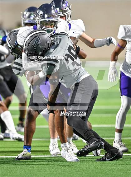 Thumbnail 3 in Paschal @ North Crowley photogallery.