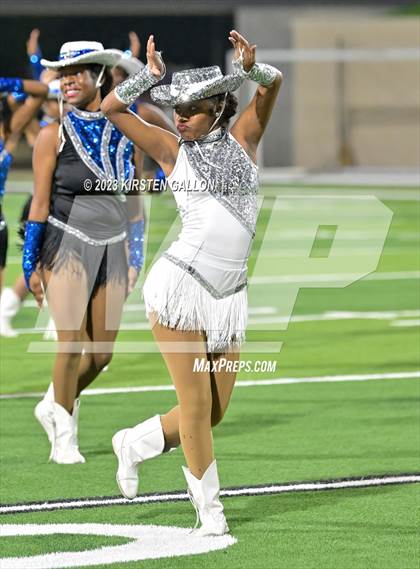Thumbnail 3 in Paschal @ North Crowley photogallery.