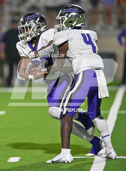 Thumbnail 3 in Paschal @ North Crowley photogallery.