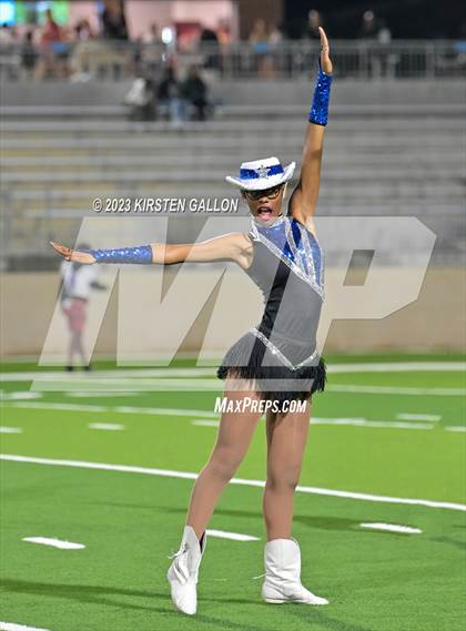 Thumbnail 3 in Paschal @ North Crowley photogallery.