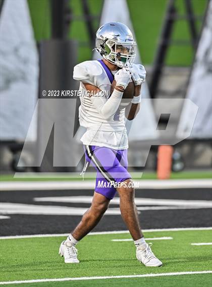 Thumbnail 2 in Paschal @ North Crowley photogallery.