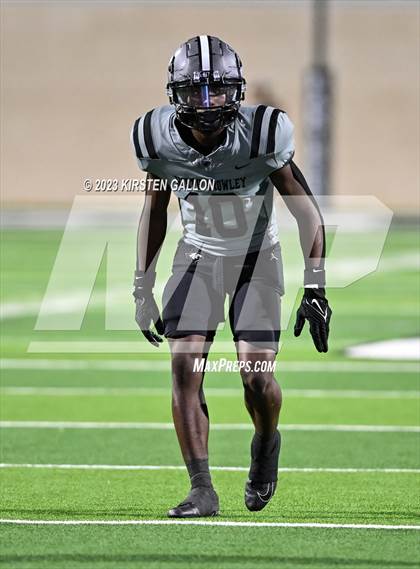 Thumbnail 3 in Paschal @ North Crowley photogallery.