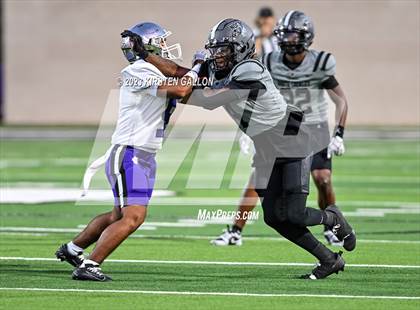 Thumbnail 1 in Paschal @ North Crowley photogallery.