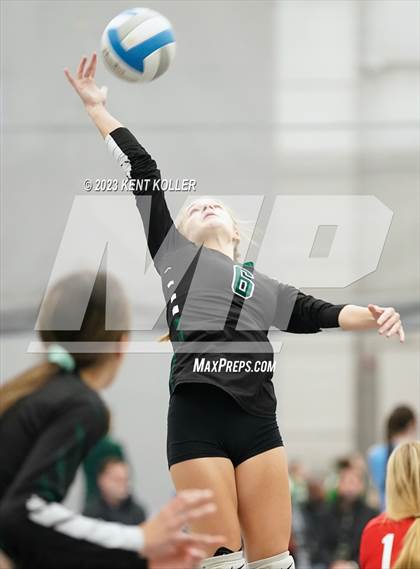 Thumbnail 3 in West Bloomfield vs. Dakota (Beast of the East) photogallery.