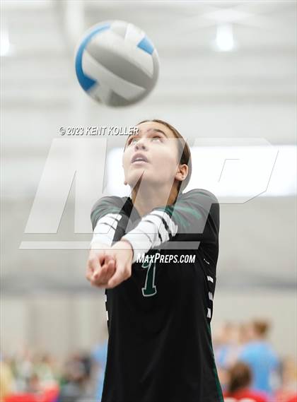 Thumbnail 3 in West Bloomfield vs. Dakota (Beast of the East) photogallery.