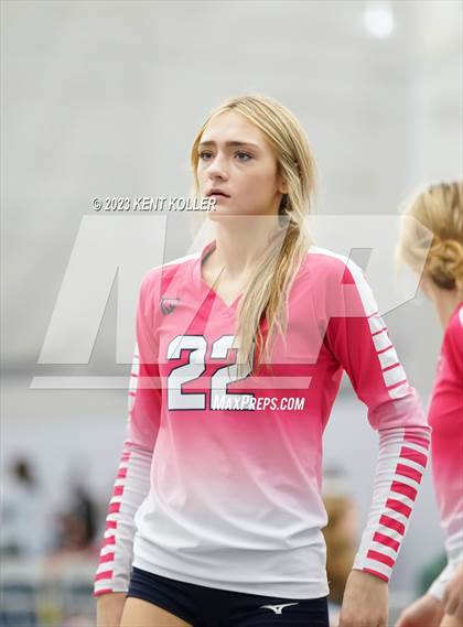 Thumbnail 1 in West Bloomfield vs. Dakota (Beast of the East) photogallery.