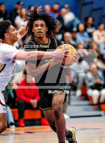 Thumbnail 3 in Whitney vs. Kennedy (Fortune Showcase) photogallery.