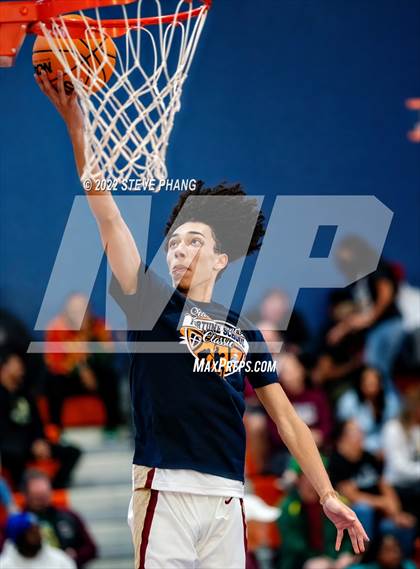 Thumbnail 1 in Whitney vs. Kennedy (Fortune Showcase) photogallery.