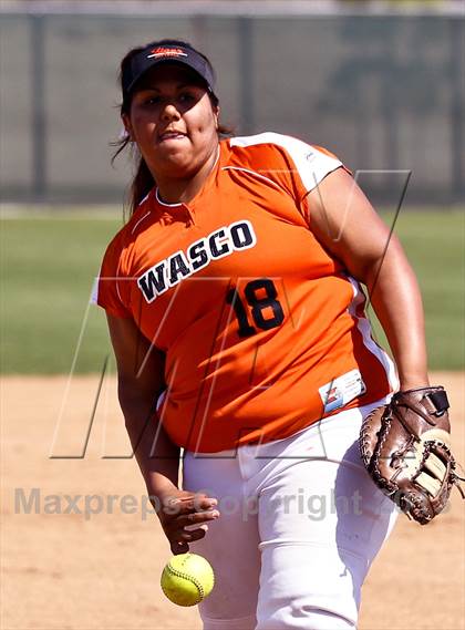 Thumbnail 2 in Wasco vs Kennedy (Mira Monte Invitational) photogallery.
