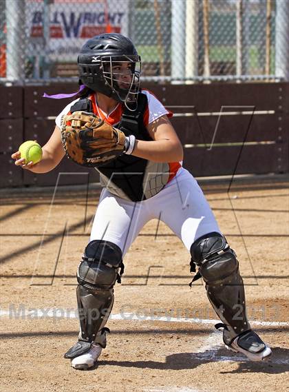 Thumbnail 2 in Wasco vs Kennedy (Mira Monte Invitational) photogallery.