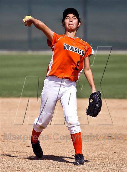 Thumbnail 1 in Wasco vs Kennedy (Mira Monte Invitational) photogallery.