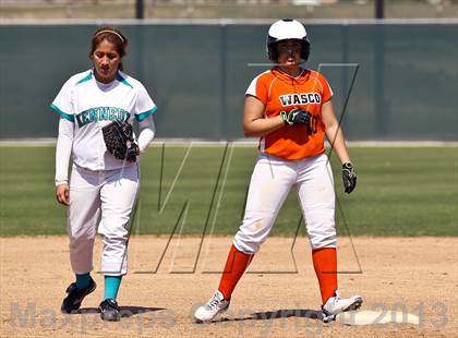 Thumbnail 2 in Wasco vs Kennedy (Mira Monte Invitational) photogallery.