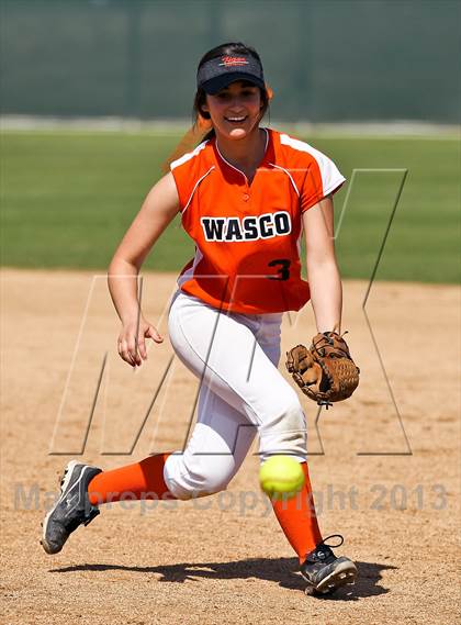 Thumbnail 2 in Wasco vs Kennedy (Mira Monte Invitational) photogallery.