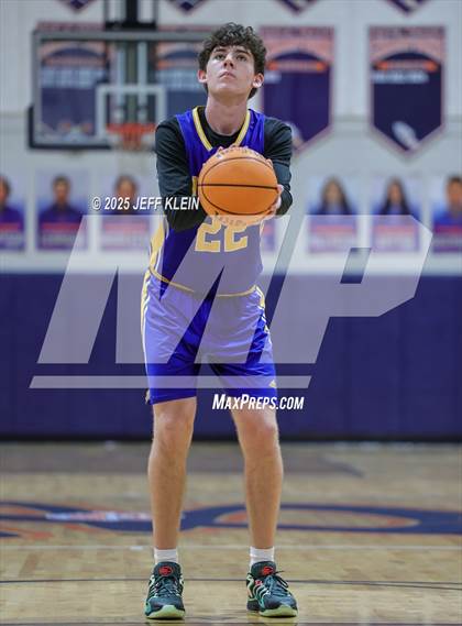 Thumbnail 1 in Cardinal Newman vs Tradition Prep (Holiday Classic of the Palm Beaches) photogallery.
