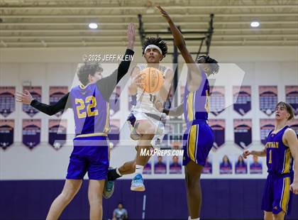 Thumbnail 2 in Cardinal Newman vs Tradition Prep (Holiday Classic of the Palm Beaches) photogallery.