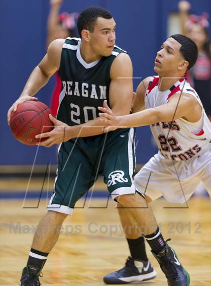 Thumbnail 1 in Reagan @ Stevens photogallery.