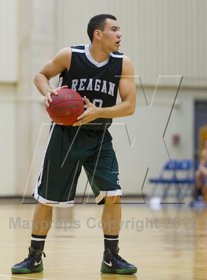 Thumbnail 1 in Reagan @ Stevens photogallery.
