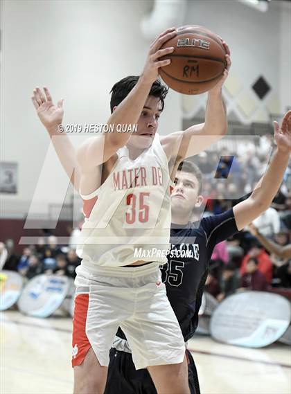 Thumbnail 3 in Mater Dei vs. Pinnacle (Rancho Mirage Holiday Invitational) photogallery.