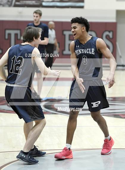 Thumbnail 3 in Mater Dei vs. Pinnacle (Rancho Mirage Holiday Invitational) photogallery.