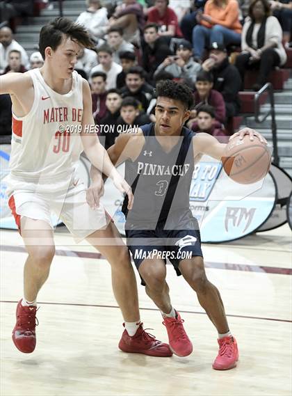 Thumbnail 2 in Mater Dei vs. Pinnacle (Rancho Mirage Holiday Invitational) photogallery.