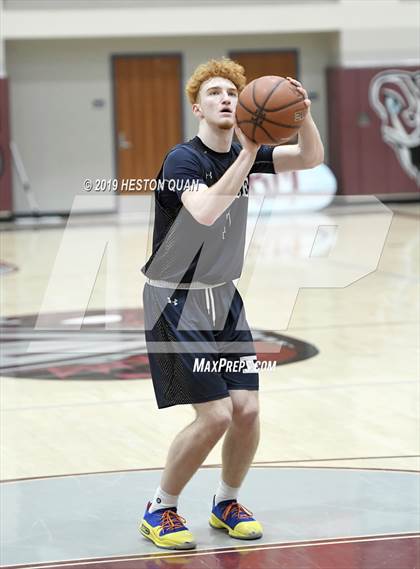 Thumbnail 3 in Mater Dei vs. Pinnacle (Rancho Mirage Holiday Invitational) photogallery.