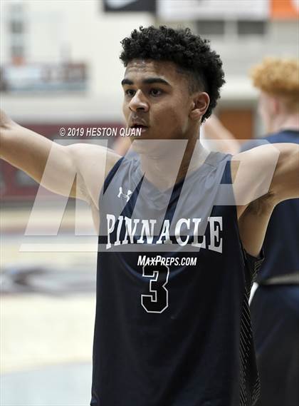 Thumbnail 3 in Mater Dei vs. Pinnacle (Rancho Mirage Holiday Invitational) photogallery.