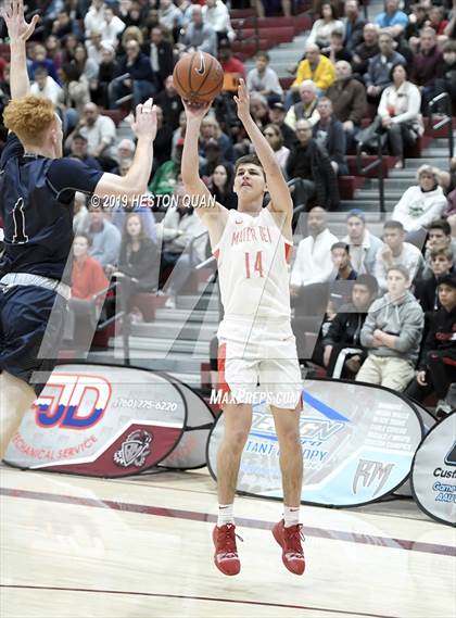 Thumbnail 3 in Mater Dei vs. Pinnacle (Rancho Mirage Holiday Invitational) photogallery.