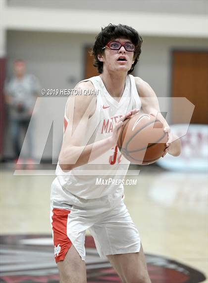 Thumbnail 3 in Mater Dei vs. Pinnacle (Rancho Mirage Holiday Invitational) photogallery.