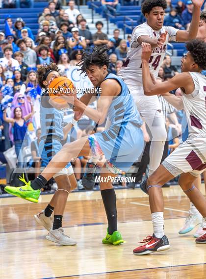 Thumbnail 3 in Rancho Buena Vista vs. University City (CIF SDS Division II Championship) photogallery.
