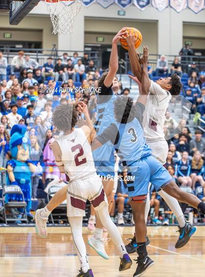 Thumbnail 1 in Rancho Buena Vista vs. University City (CIF SDS Division II Championship) photogallery.
